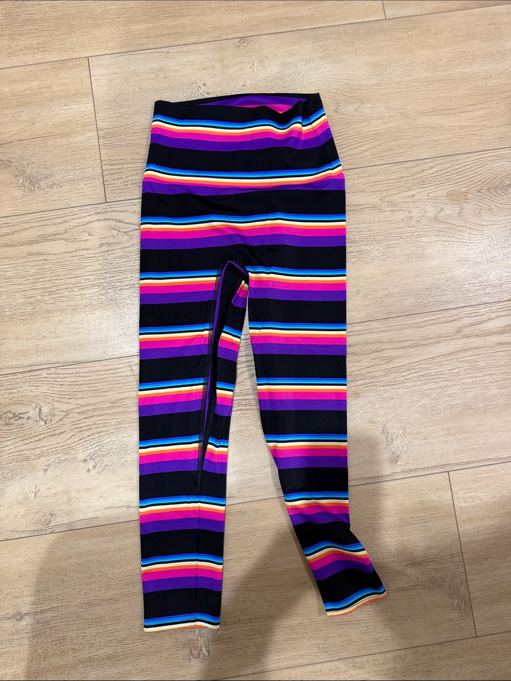 K-DEER Black Leggings with Bright Multicolor Stripes